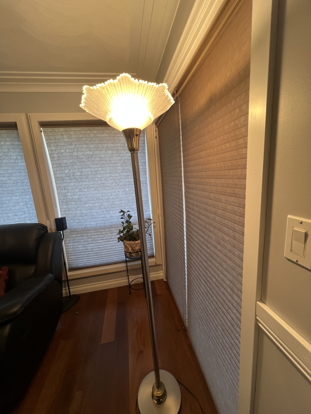 Mid-Century Modern Floor Lamp - photo 2