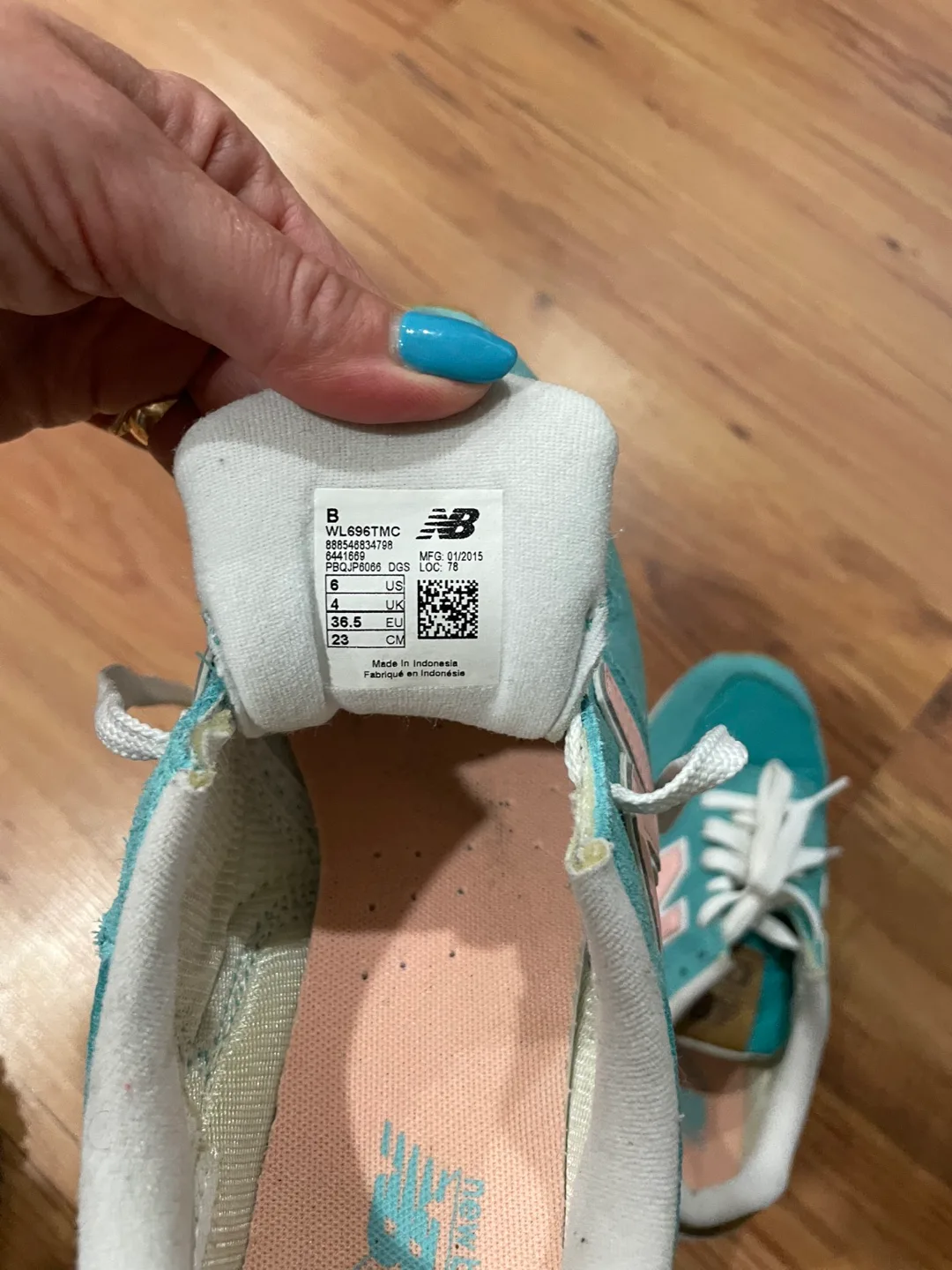 New Balance 565 Sneakers - Women's Size 6 image indicator(5)