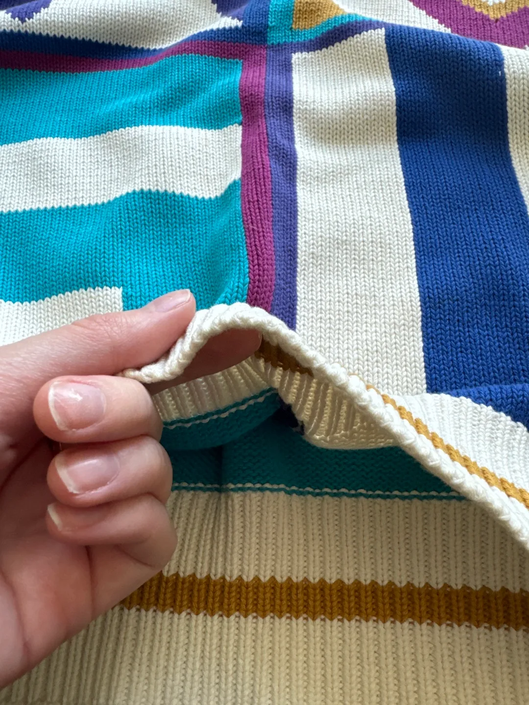 Vintage 90s Geometric Pattern Knit Sweater image indicator(4)