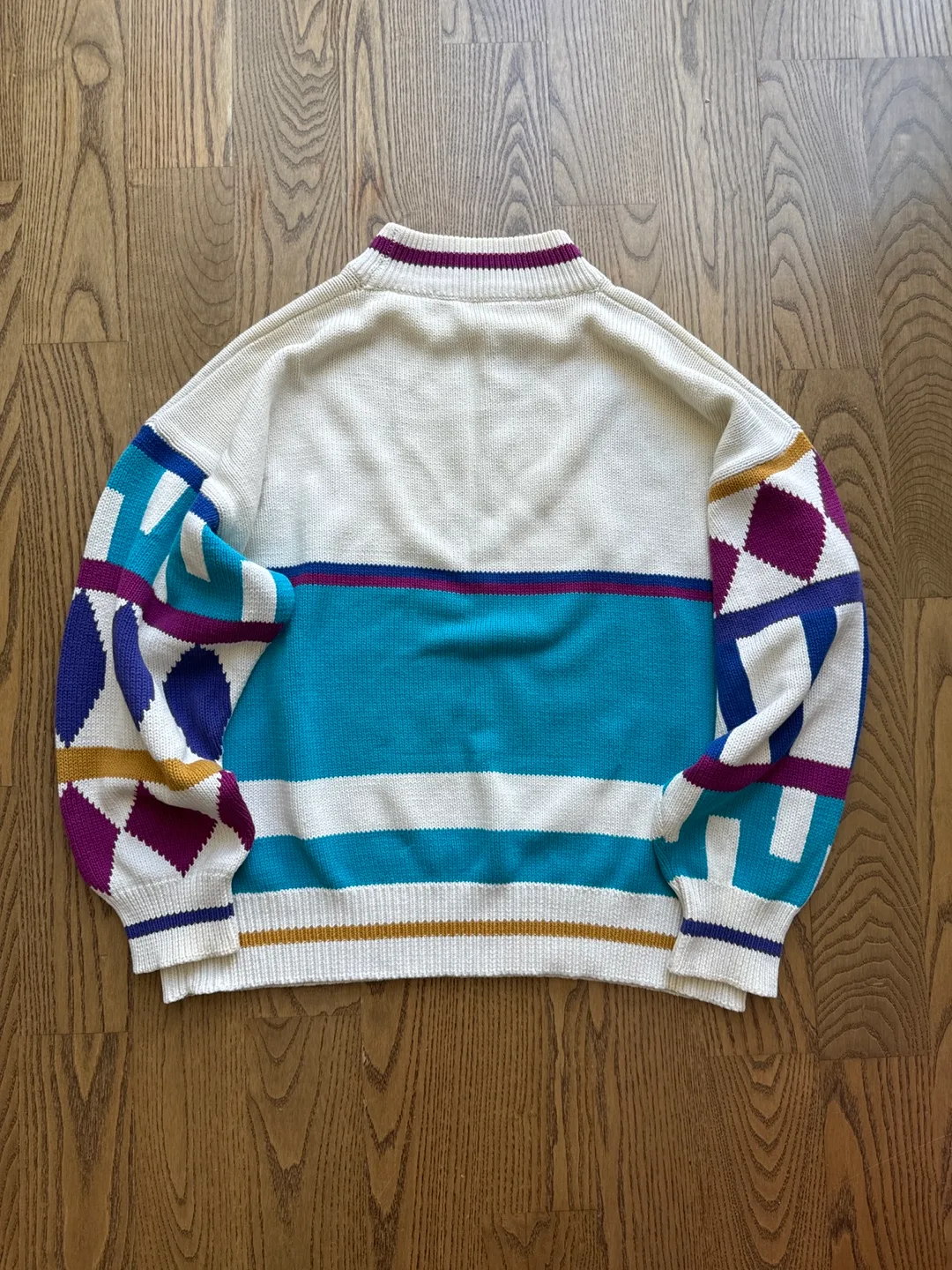 Vintage 90s Geometric Pattern Knit Sweater image indicator(3)