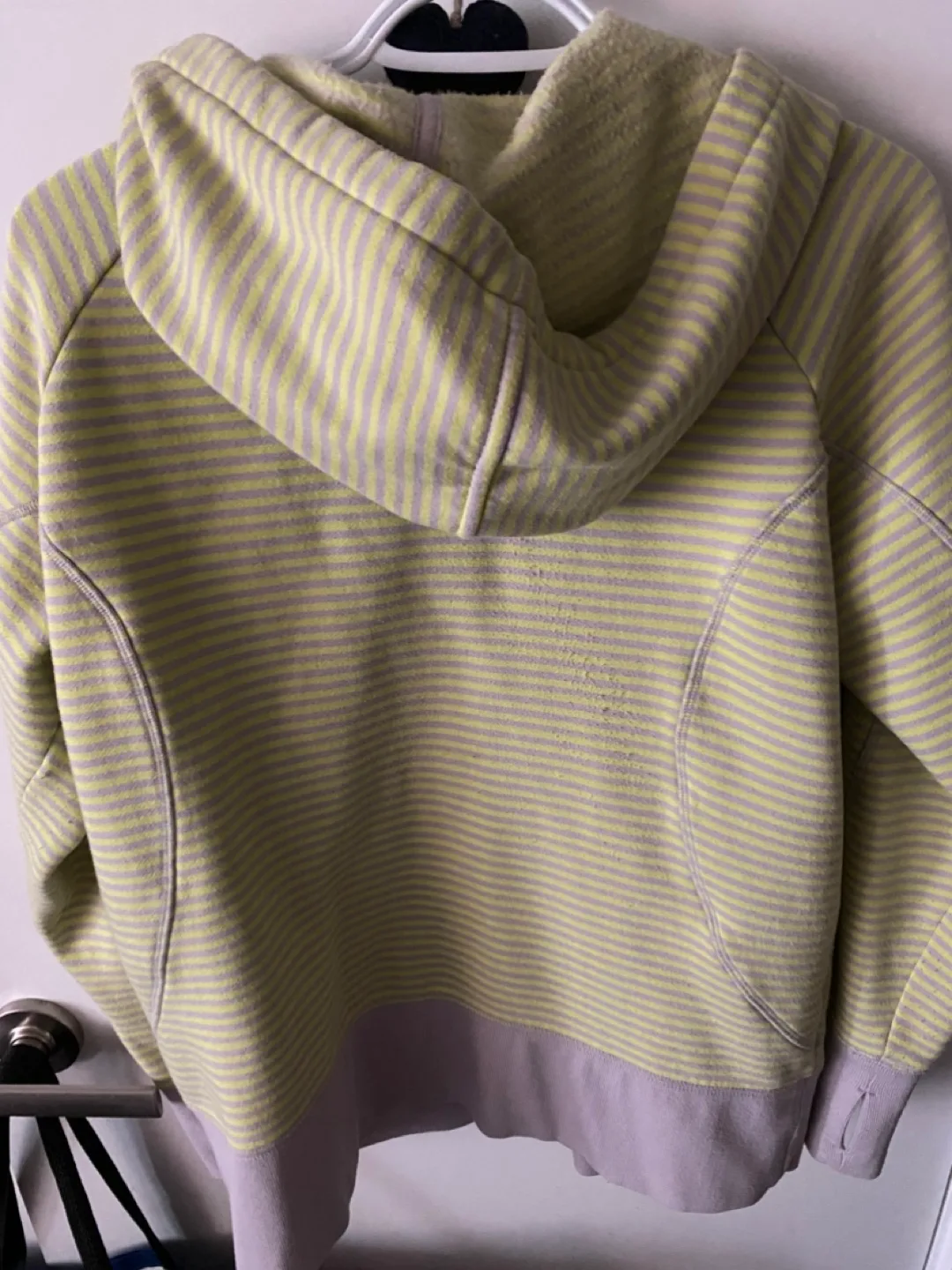 GapFit Zip-Up Hoodie - Lime Green and Grey Stripes - Size XL/TG image indicator(4)