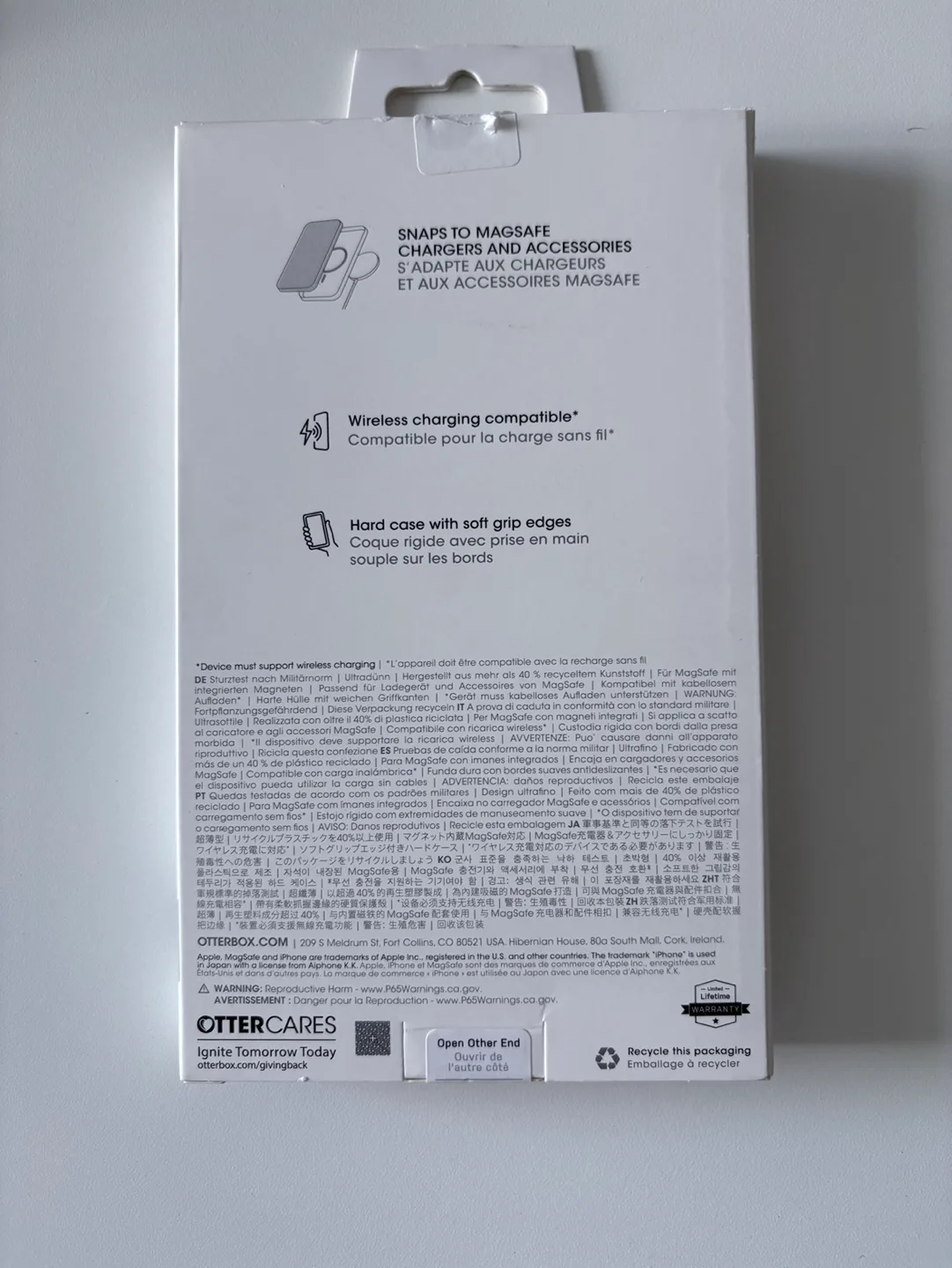 OtterBox React Series MagSafe Compatible iPhone 16 Case - Black image indicator(2)