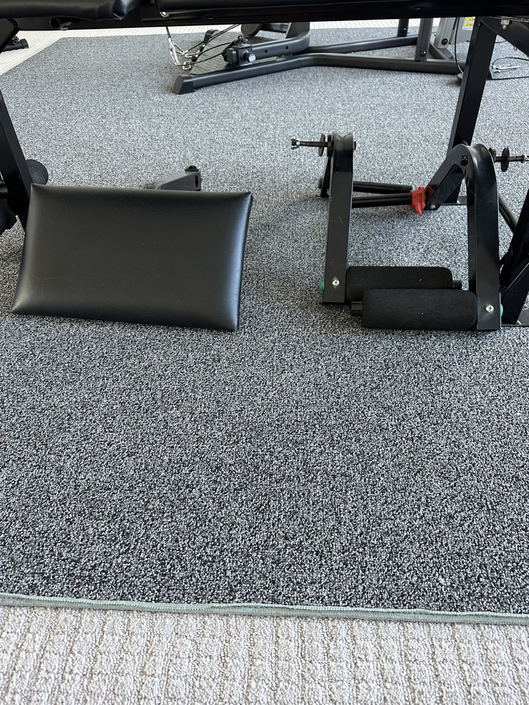 Weight bench w/weights - photo 3