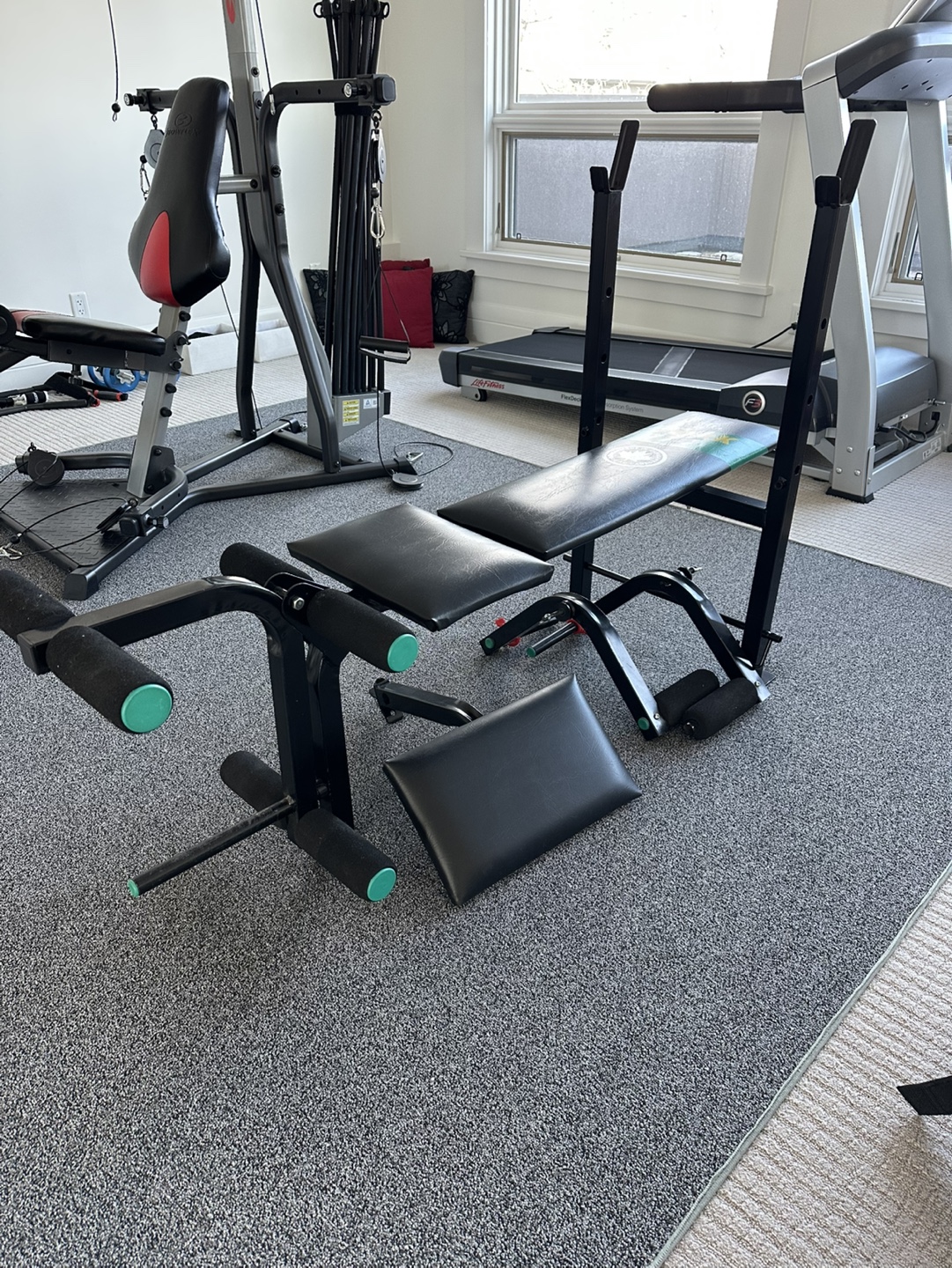 Weight bench w/weights - photo 2
