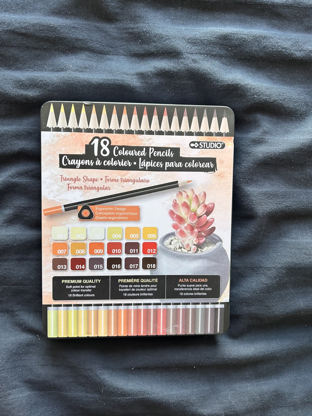 Art supplies - photo 3
