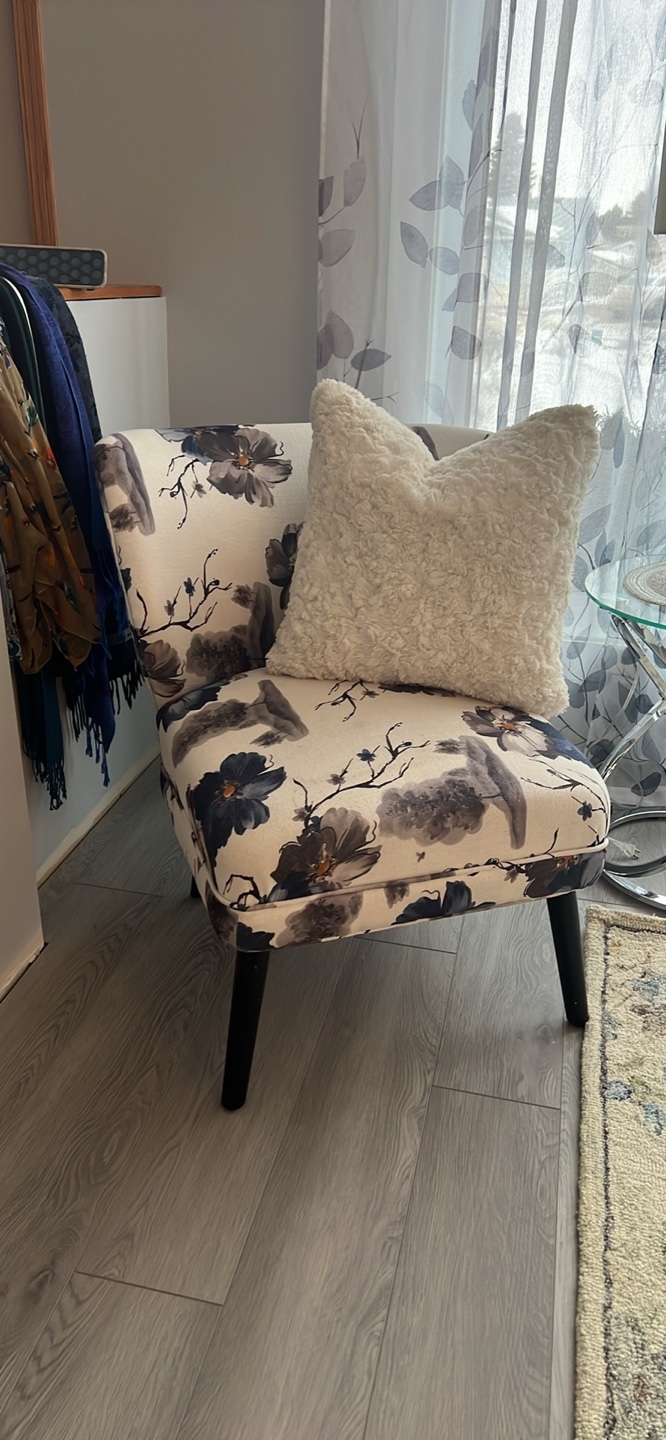 Floral Accent Chair with Black Legs - photo 2