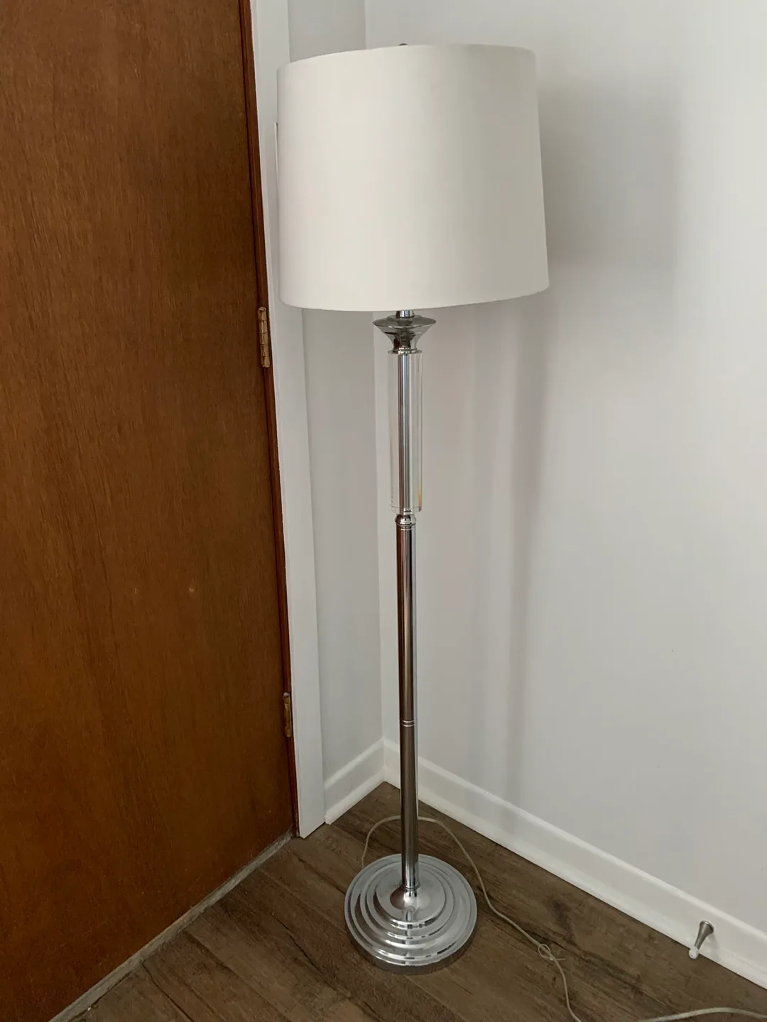 Modern Chrome Floor Lamp with Acrylic Detail image indicator(4)