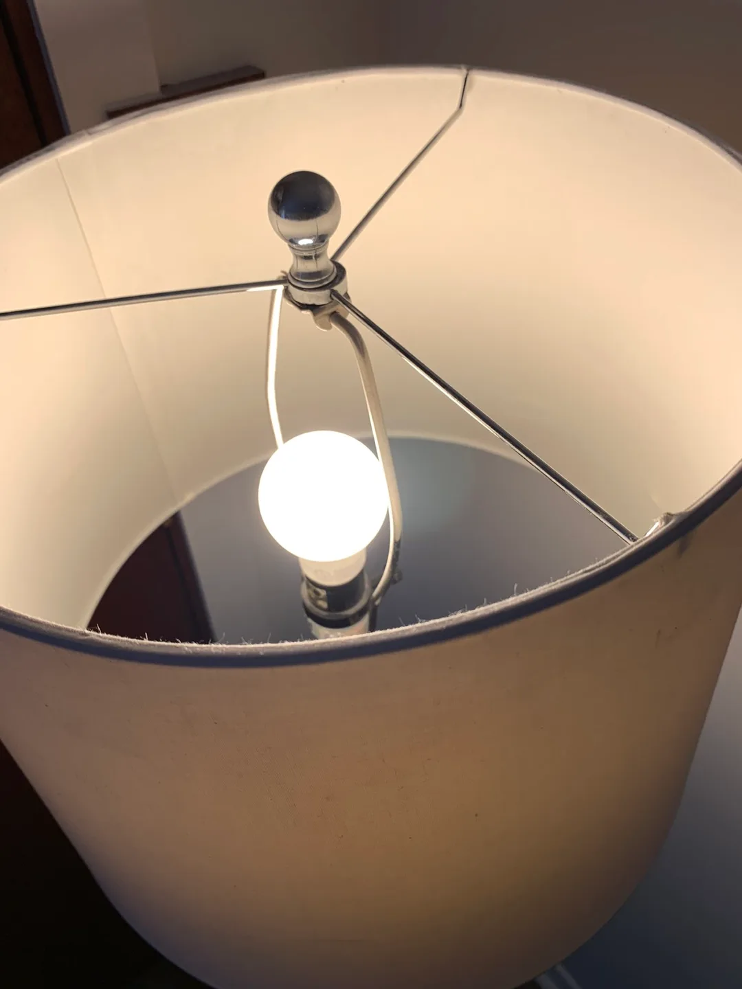 Modern Chrome Floor Lamp with Acrylic Detail image indicator(5)