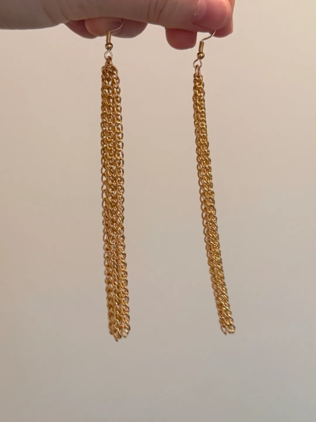 NEW Gold Chain Drop Earrings image indicator(2)