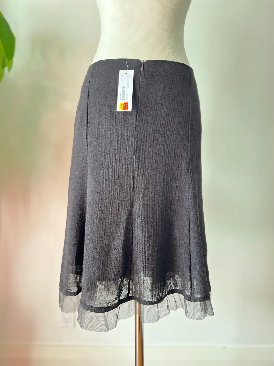 Elegant Italian Brown A-line Skirt with Satin Belt image indicator(9)