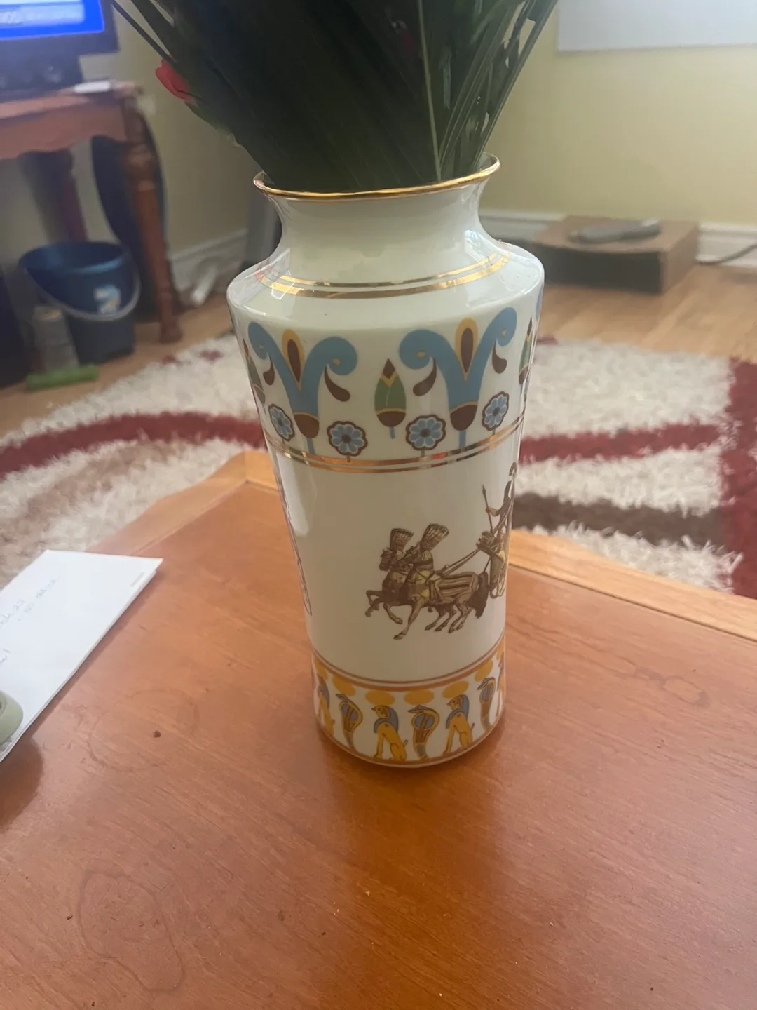 Elegant Egyptian-themed porcelain vase image indicator(3)