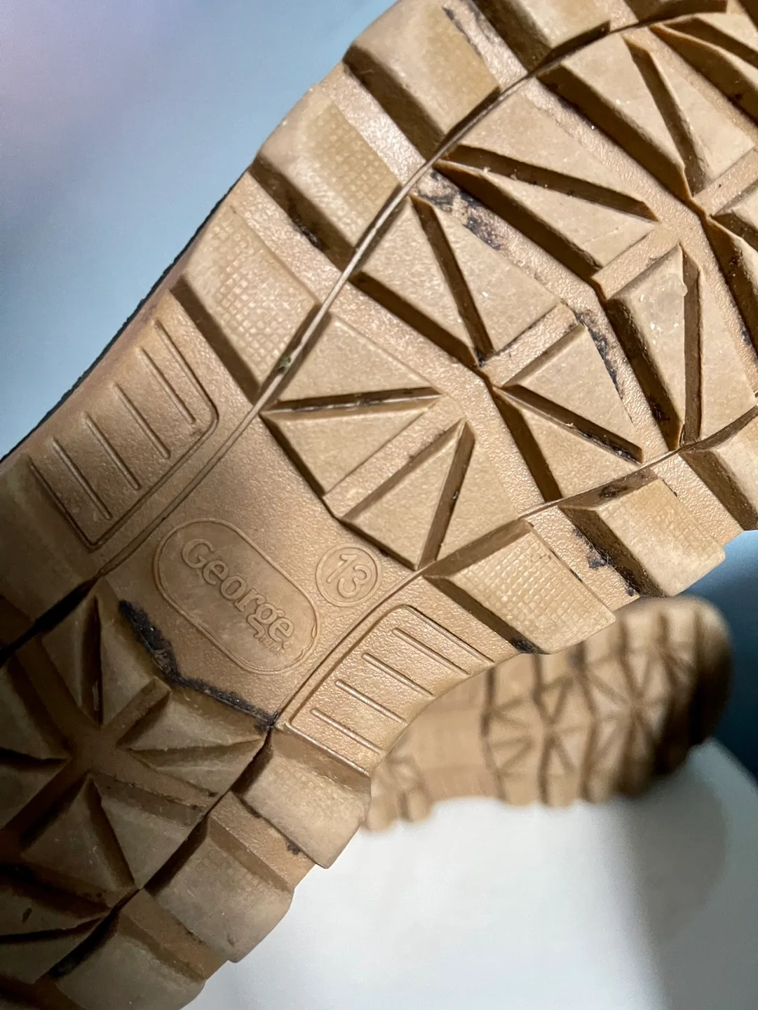 George Kids' Size 13 Camo Winter Boots (6-8 years old) image indicator(2)