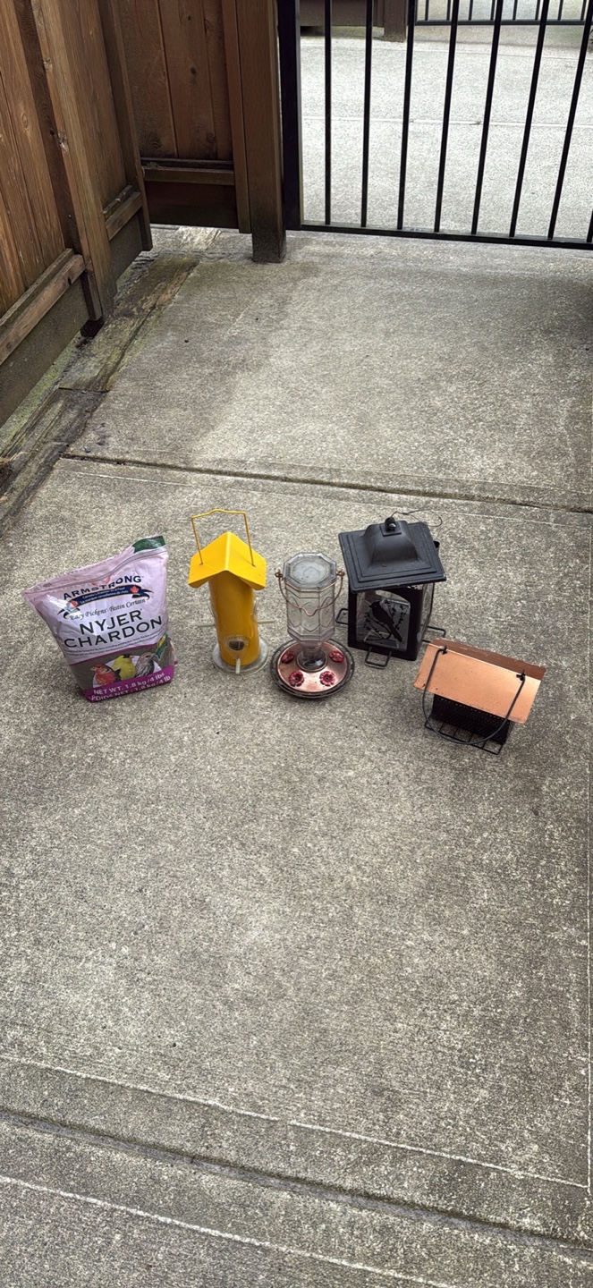 Bird feeders and food