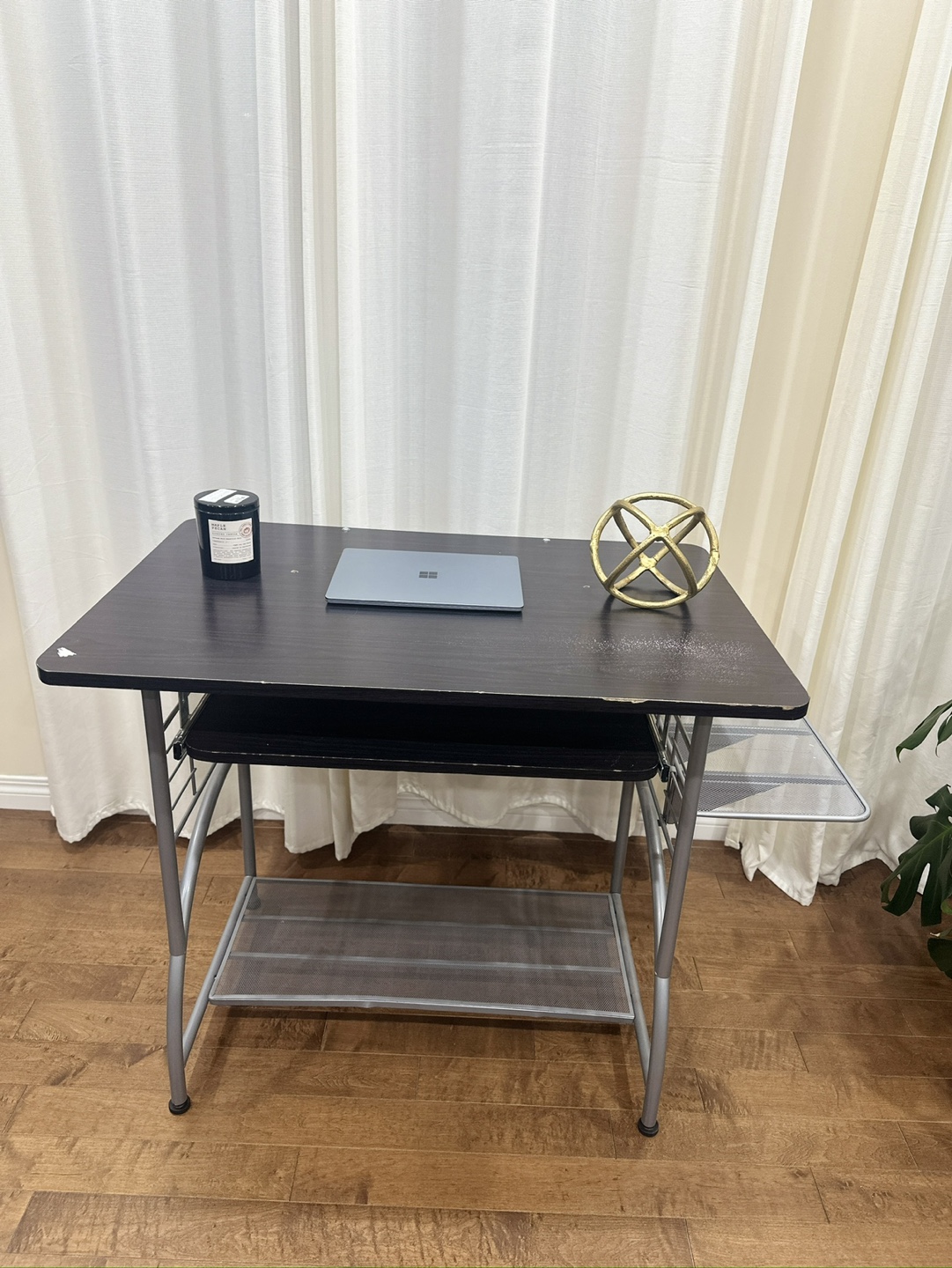 Small Computer Desk with Keyboard Tray - photo 3