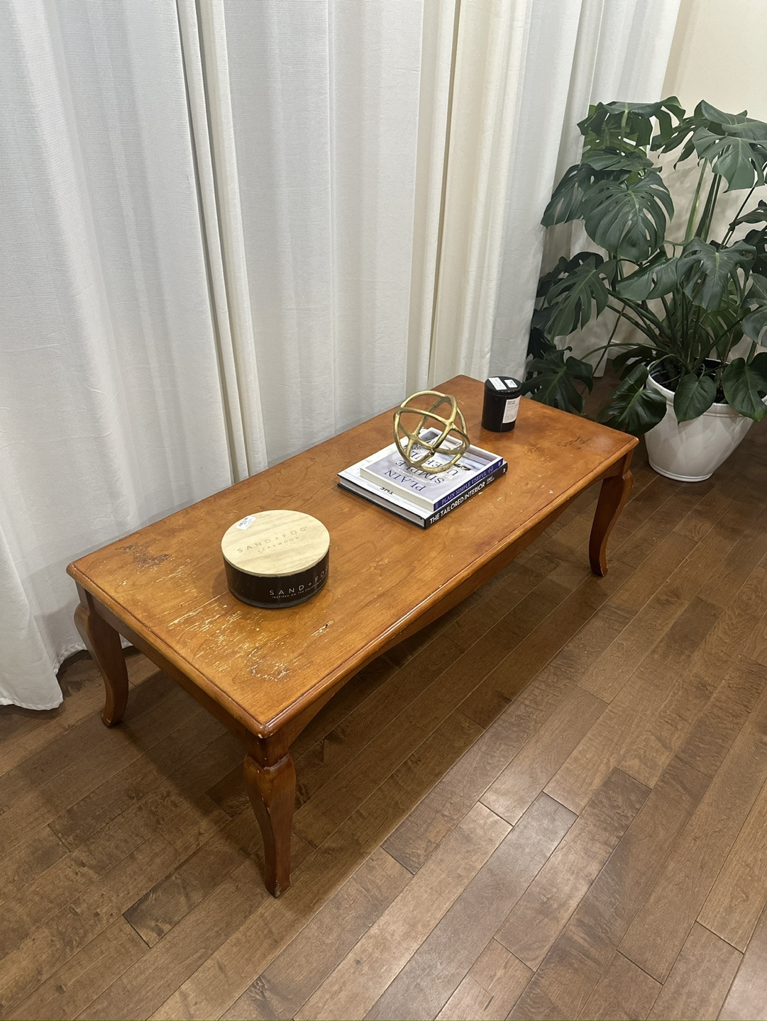 Classic Wooden Coffee Table - photo 3