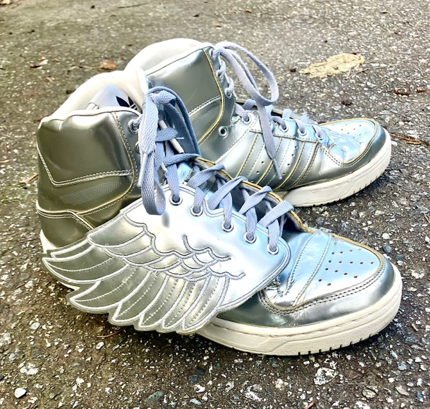 Adidas Jeremy Scott Silver Wings 8 image indicator(2)