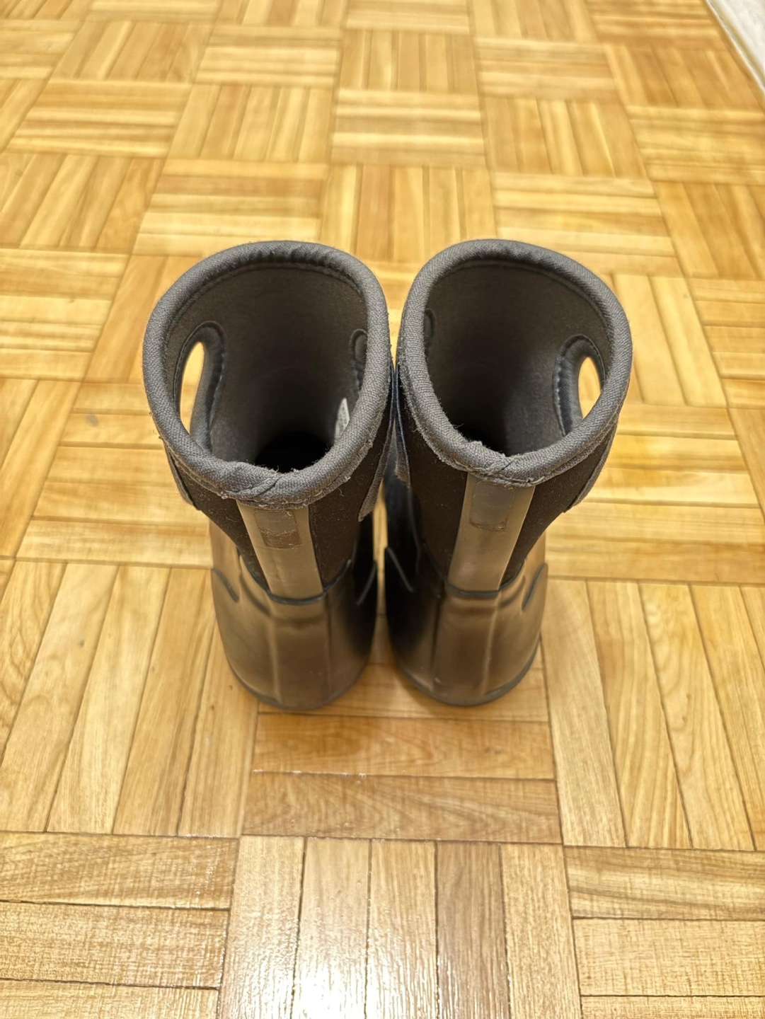 Bogs Kids' Classic Winter Boots - Size 7 - photo 3