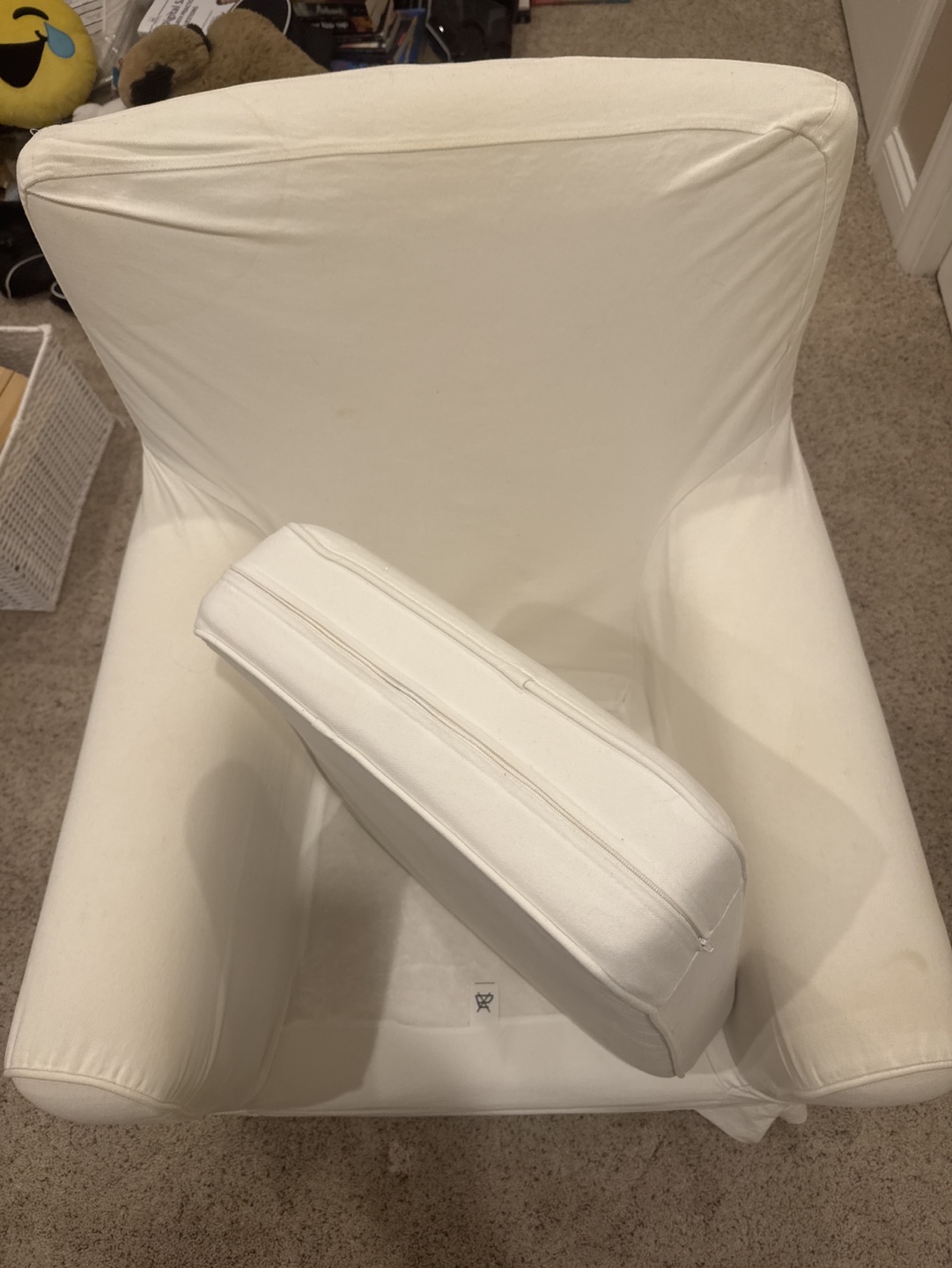 Off White slipcovered armchair - photo 5