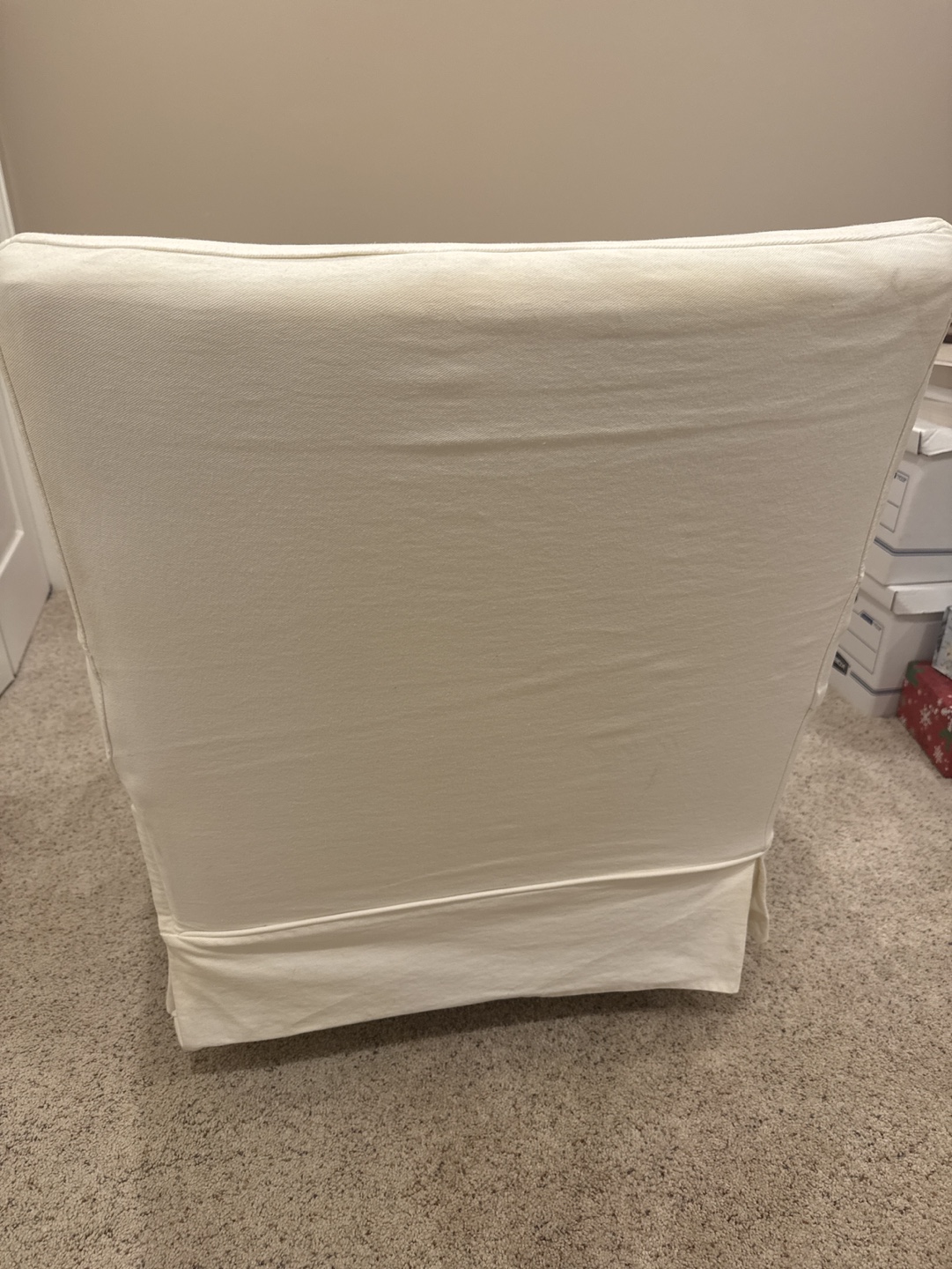 Off White slipcovered armchair - photo 3
