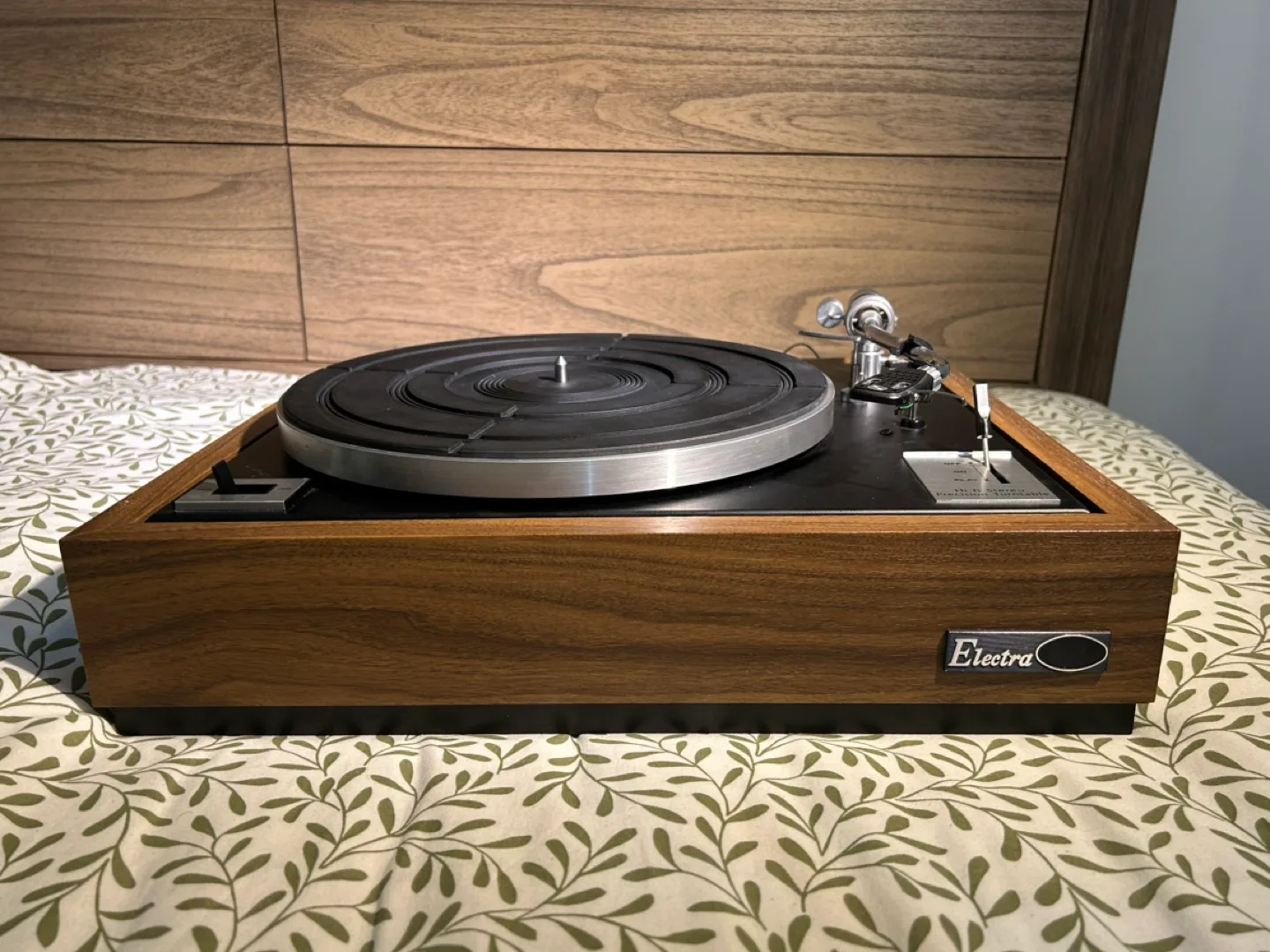 Electra BD-2000 Belt Drive Turntable, Shure M92e Cartridge image indicator(5)