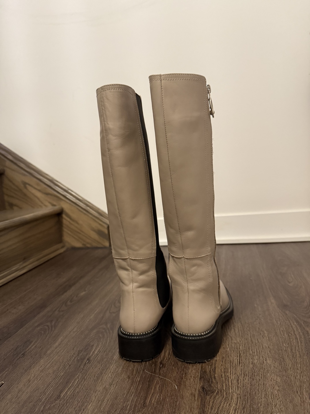Beige Leather Knee-High Boots. - photo 4
