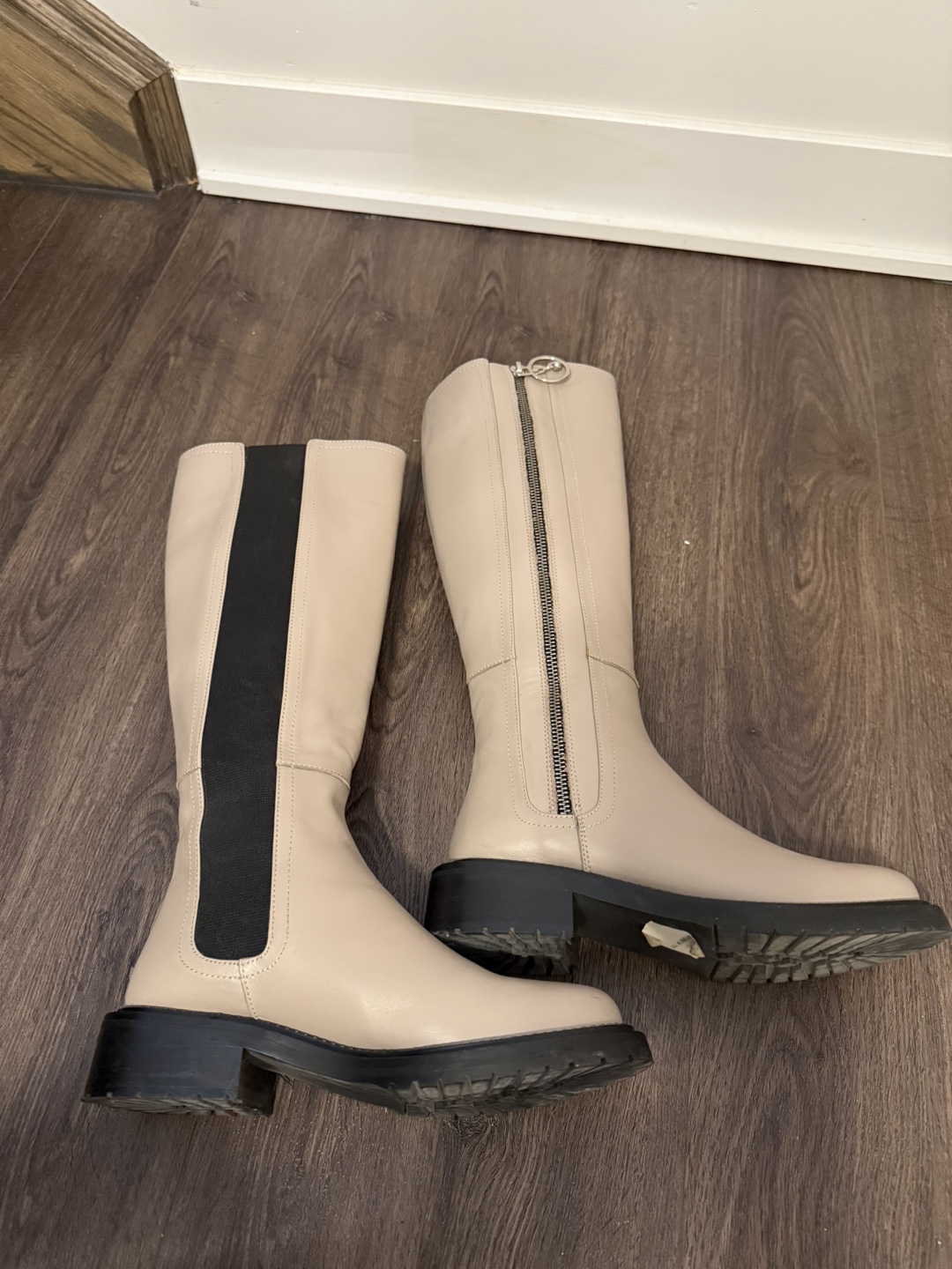 Beige Leather Knee-High Boots. - photo 3