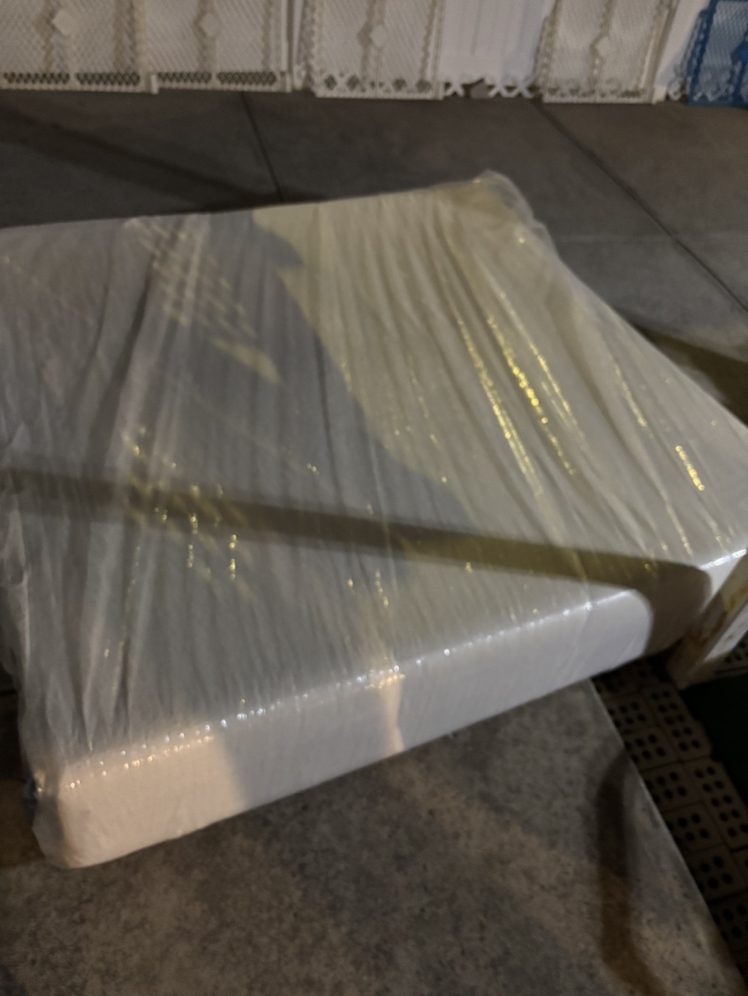 Queen size boxspring - photo 2