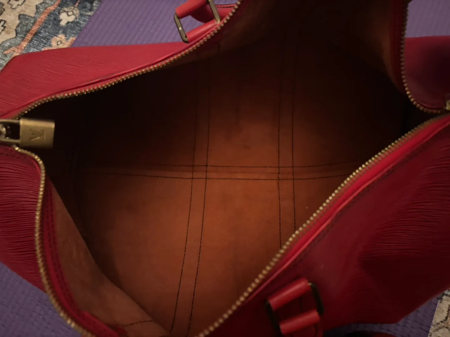 Louis Vuitton Epi Leather Keepall Bandouliere 50 Red image indicator(4)