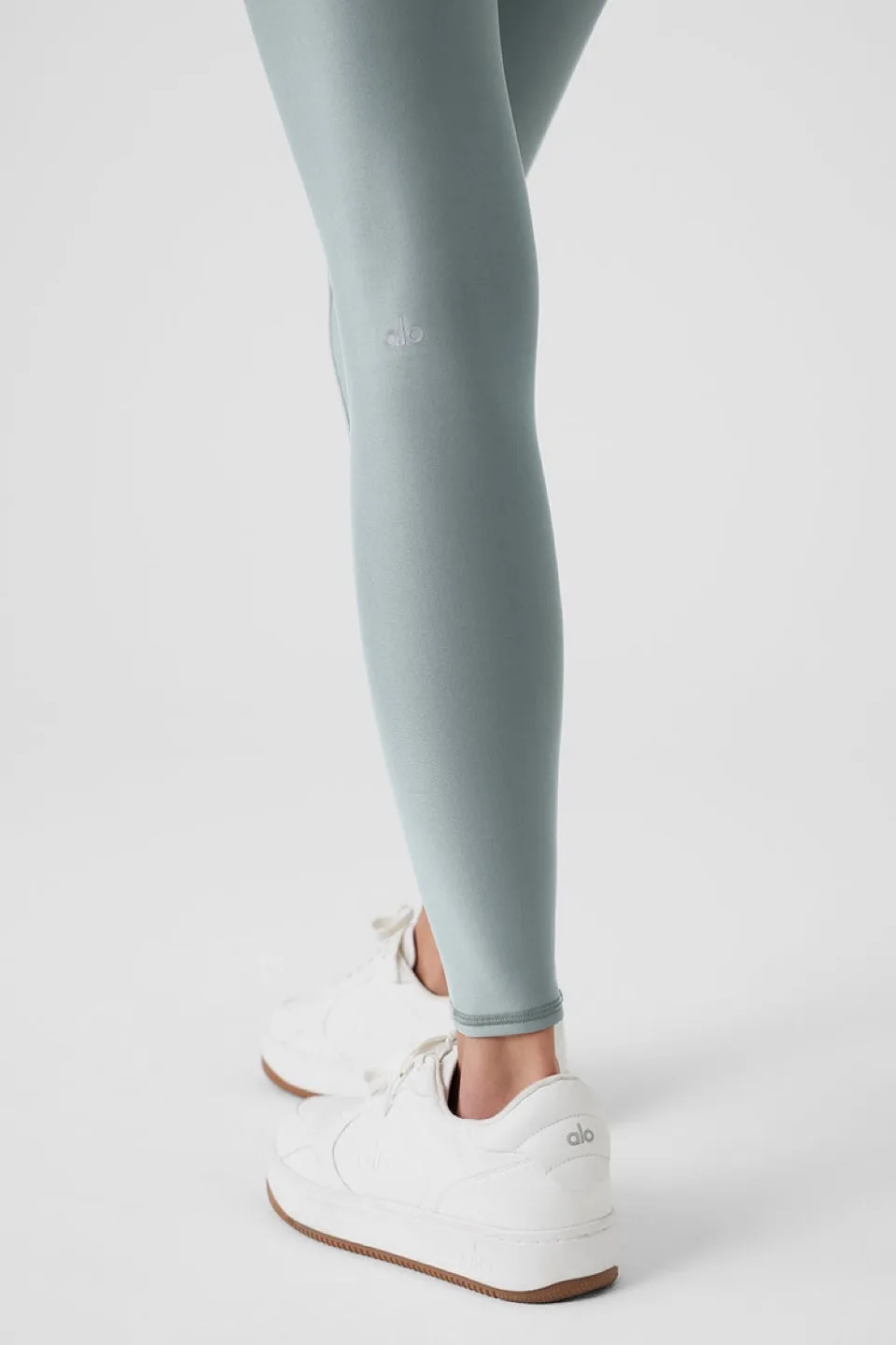 Alo leggings thumbnail