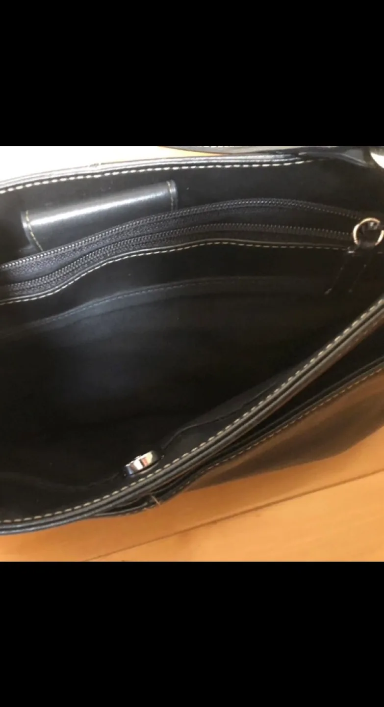 Nine West Black Leather Shoulder Bag image indicator(6)
