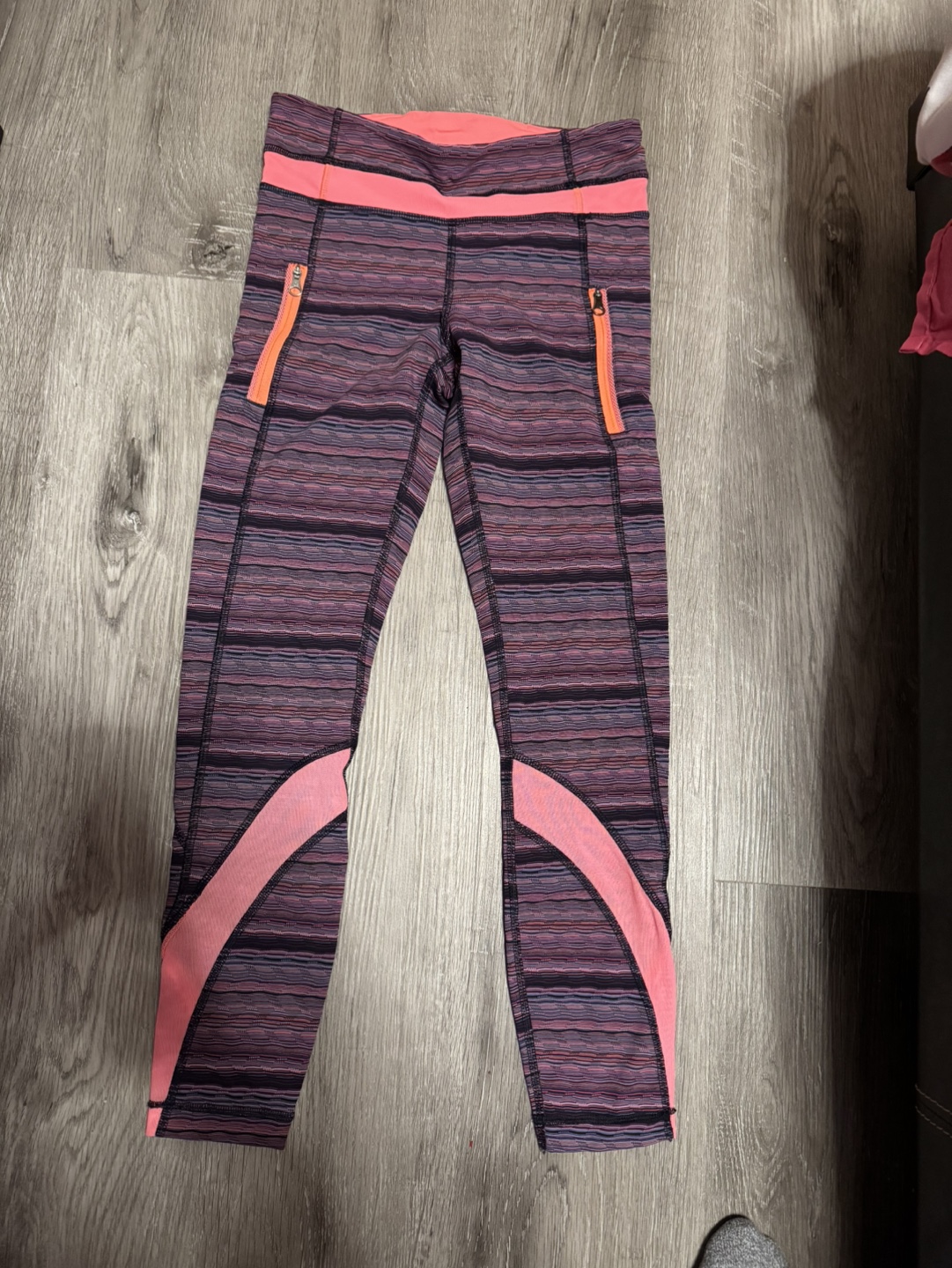 Lululemon striped leggings - photo 2