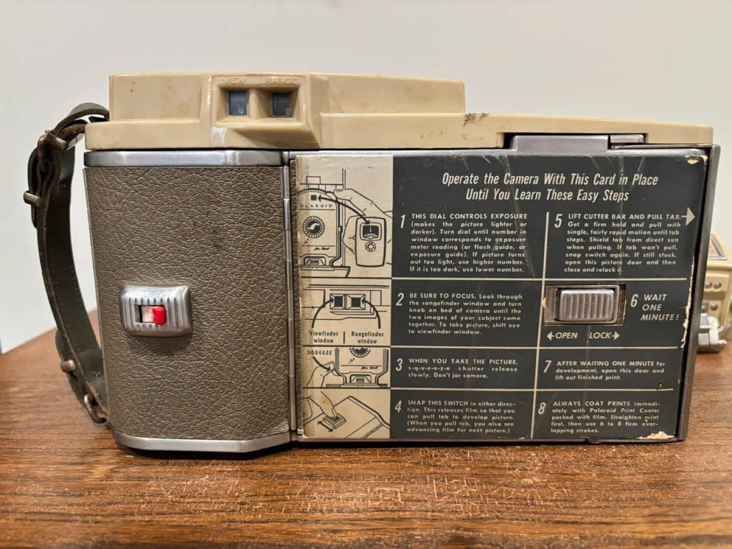 Vintage Polaroid 800 Land Camera with Flash image indicator(2)