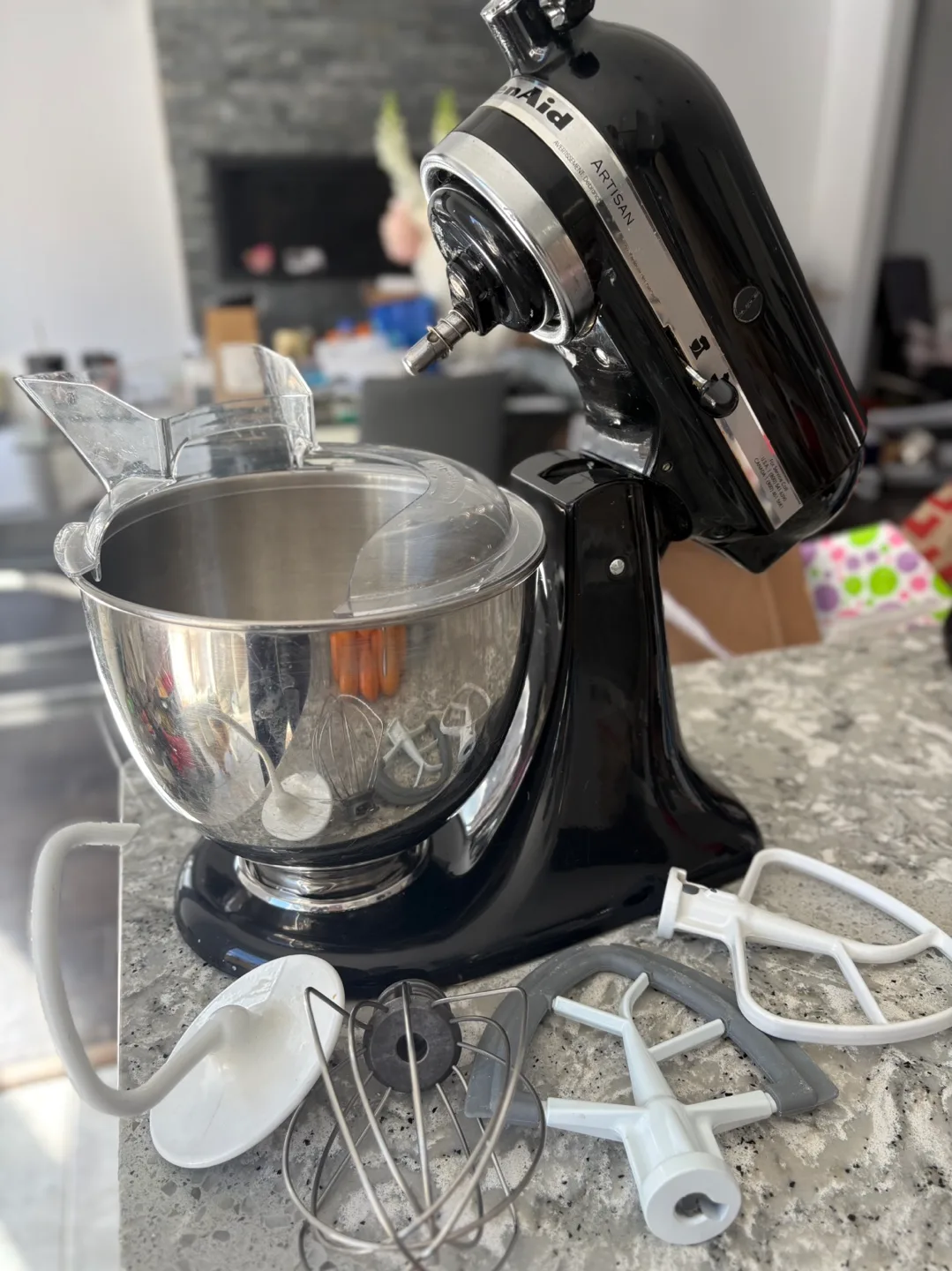 KitchenAid Artisan Series stand mixer, Onyx Black. 4.5-quart image indicator(2)