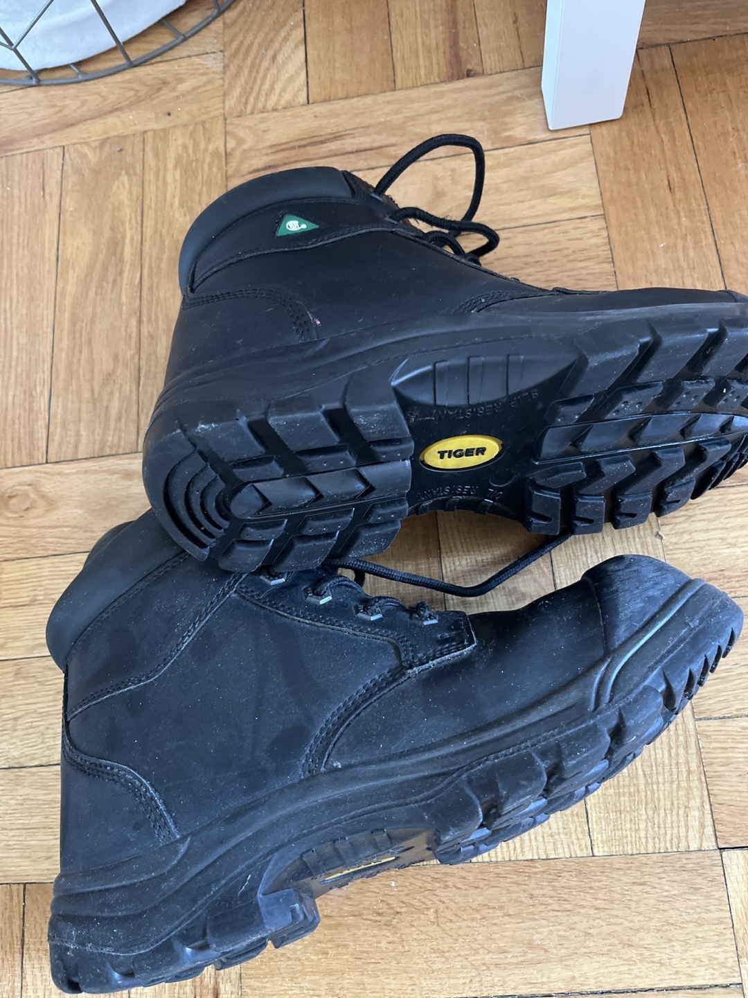 Men's Size 10 Tiger Safety Boots - photo 2
