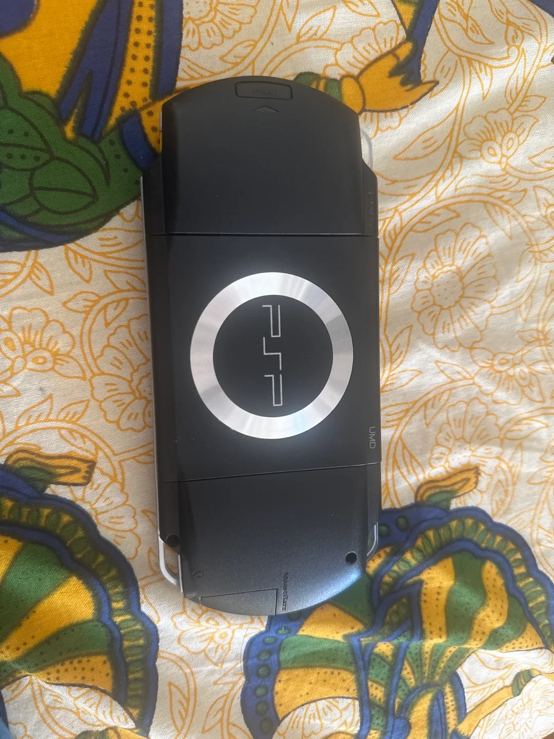 Sony PlayStation Portable (PSP) - Black thumbnail