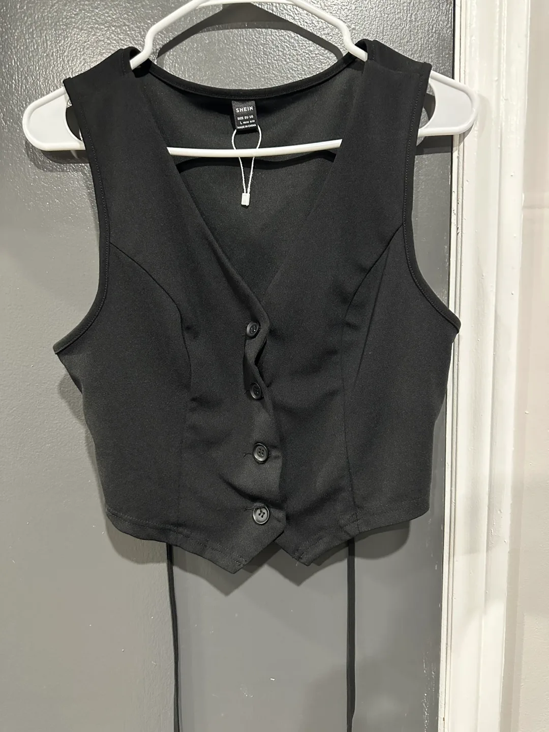 SHEIN Black Cropped Vest thumbnail