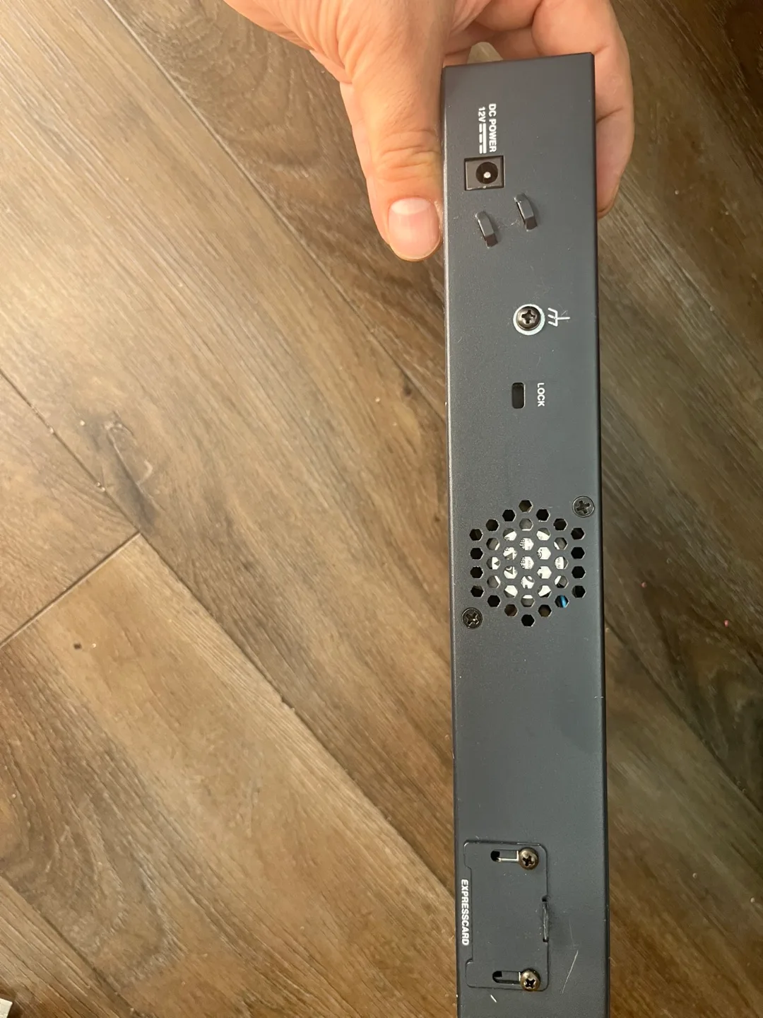 Juniper Networks SRX210 Services Gateway image indicator(3)