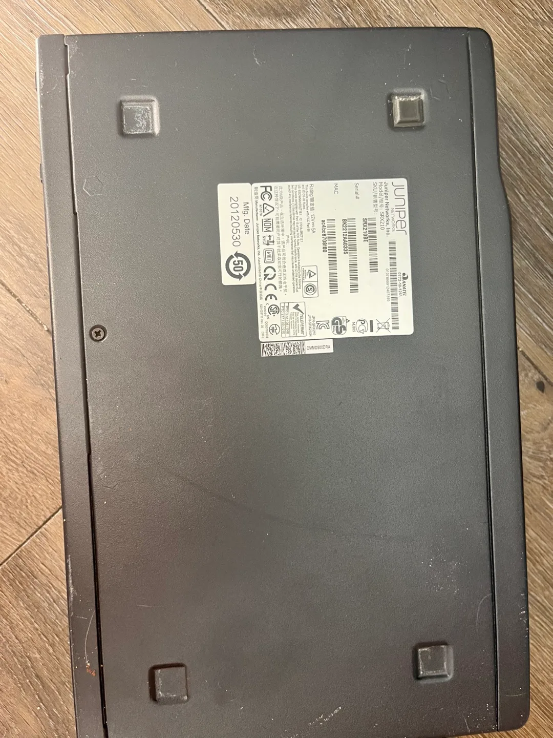 Juniper Networks SRX210 Services Gateway image indicator(5)