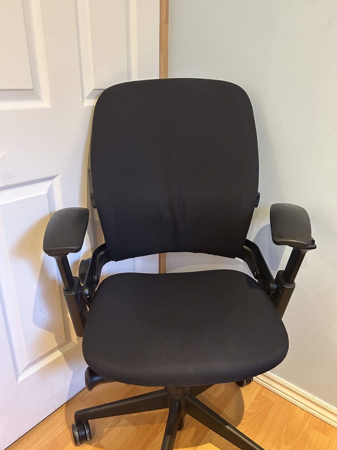 Steelcase Leap V2 Chair - photo 4