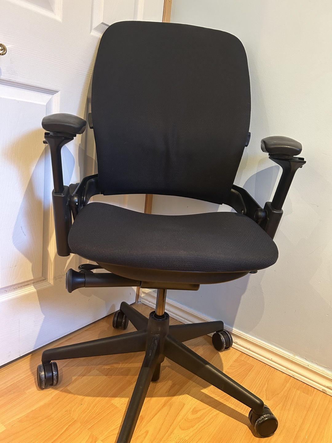 Steelcase Leap V2 Chair - photo 5