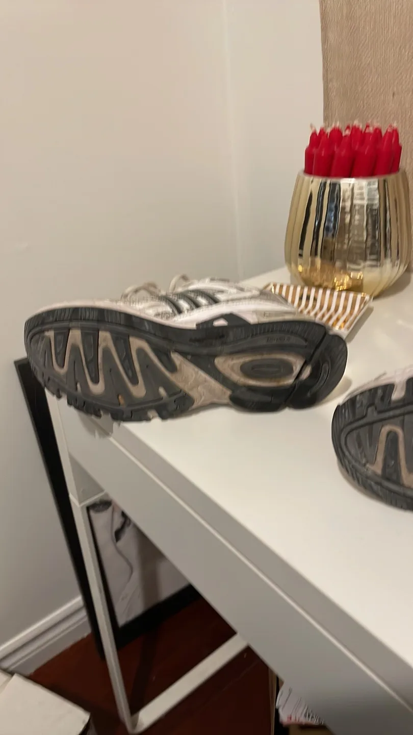 Adidas Running Shoes - Size 7 image indicator(3)