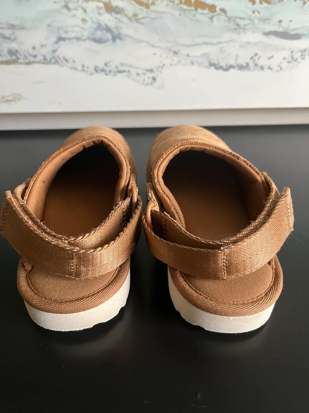 Kids’ UGG Goldenstar Clog-size 13 image indicator(3)