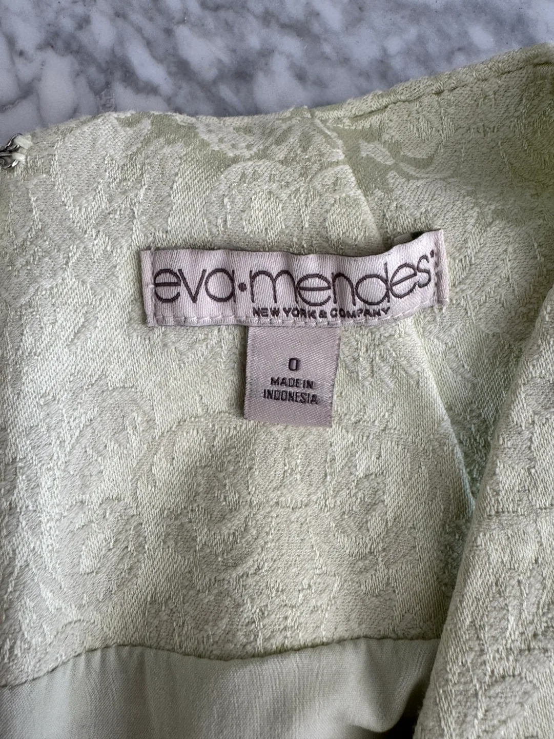 Eva Mendes Pale Green V Neck Floral Embroidery Dress | Size 0 image indicator(8)