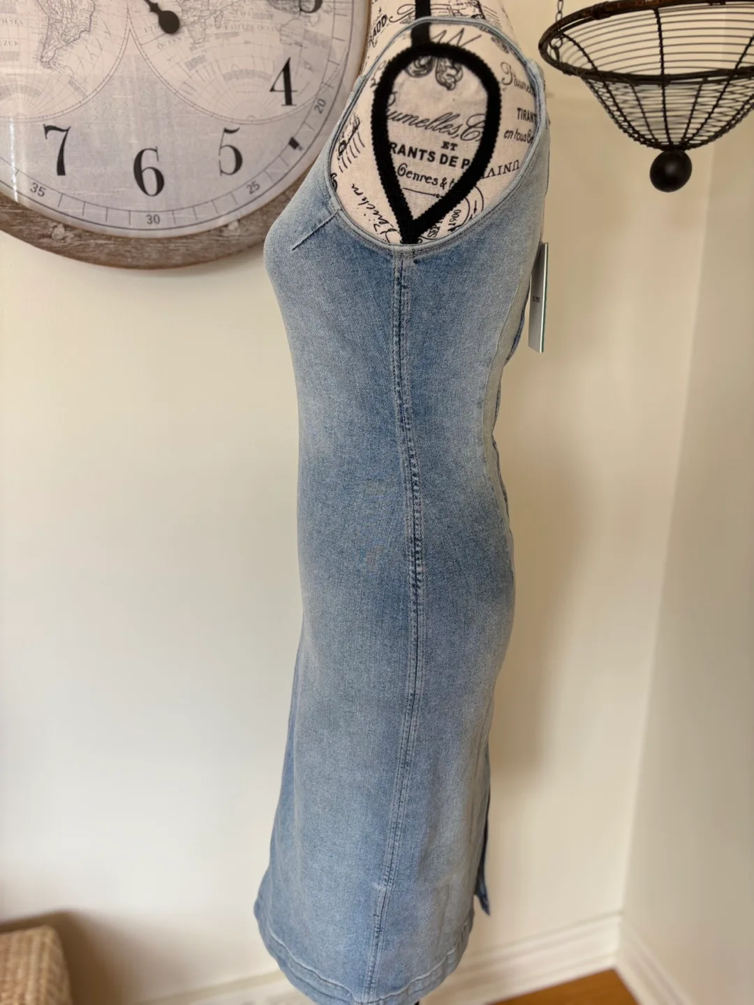 Brand new with tags Anthropologie Esme Denim Apron Dress image indicator(6)