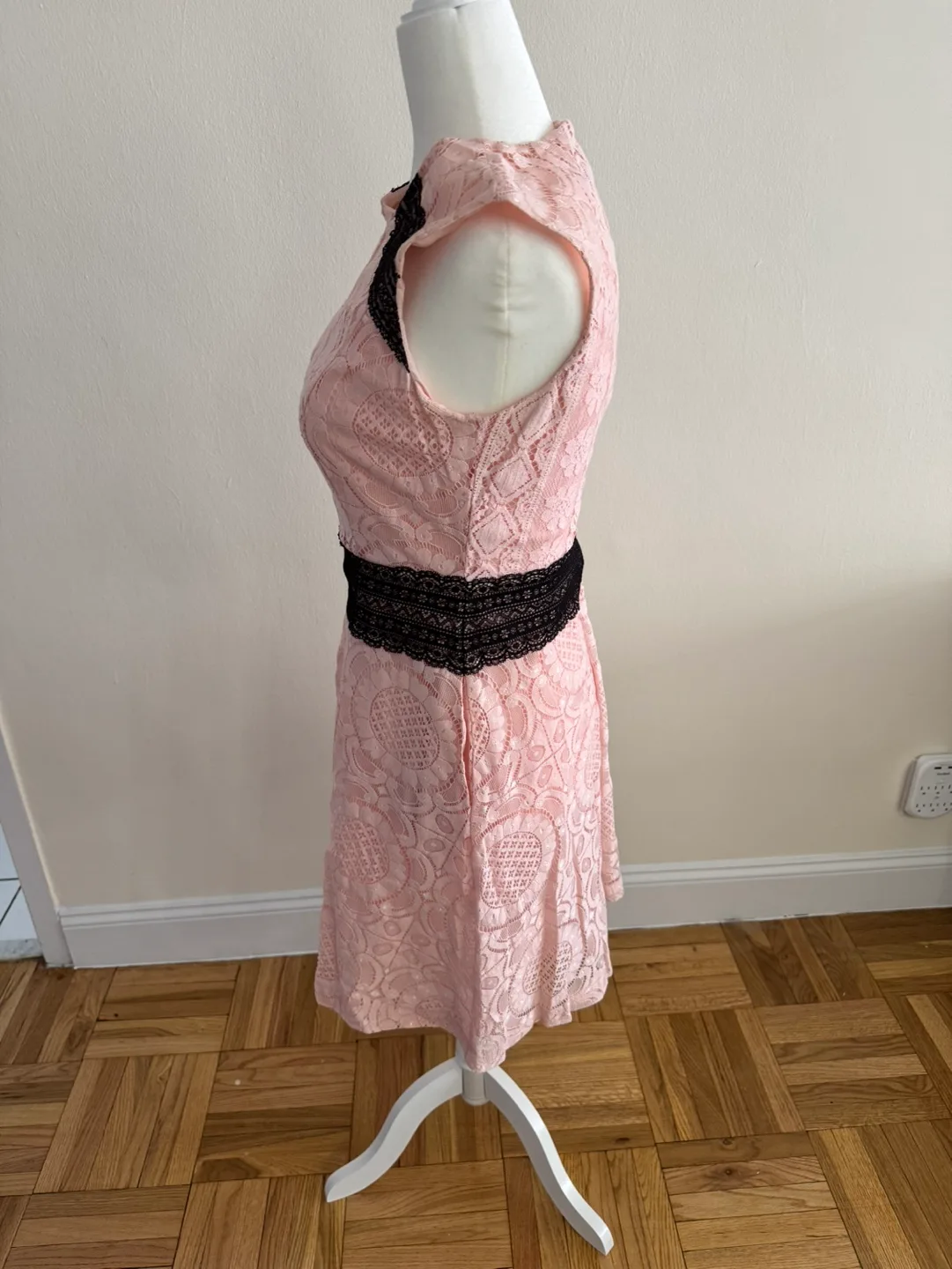 New York & Company Pink Lace Dress | Size 0 image indicator(6)