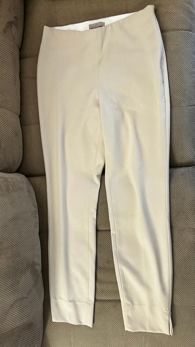 H&M Morris & Co. Plain & patterned pants - size 4 image indicator(6)