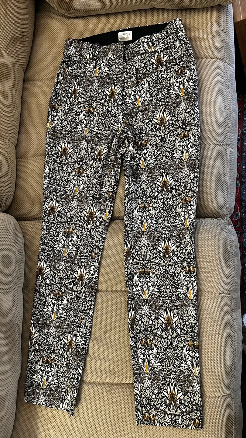 H&M Morris & Co. Plain & patterned pants - size 4 image indicator(4)