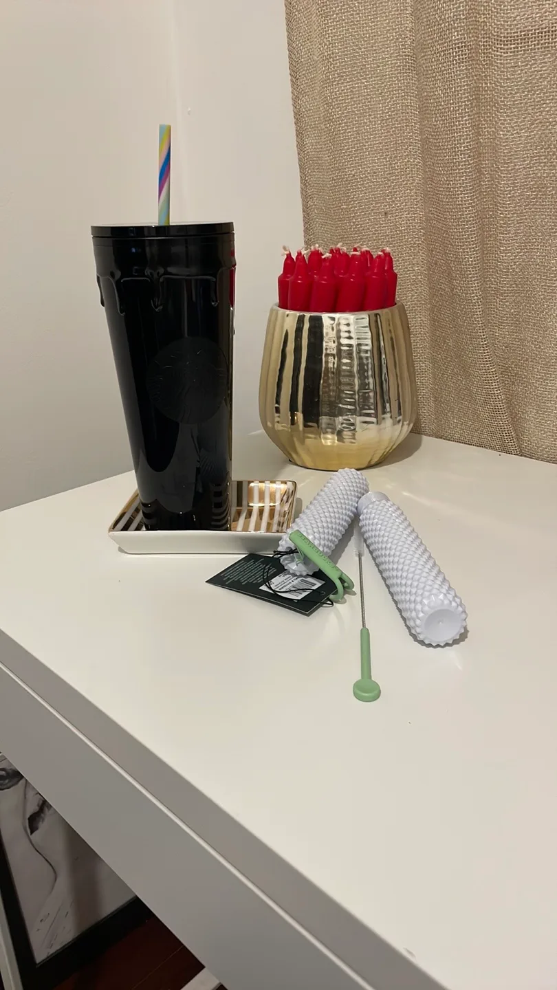 Starbucks Reusable Straw Set -  Black Cold Cup + Cleaning Kit image indicator(2)