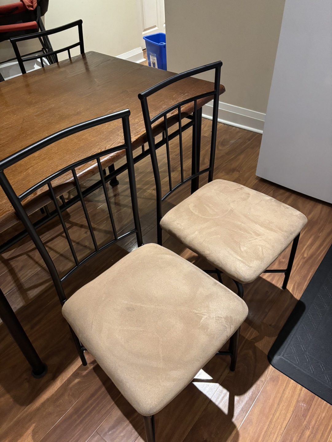 Dining Table Set - 4 Chairs - photo 3