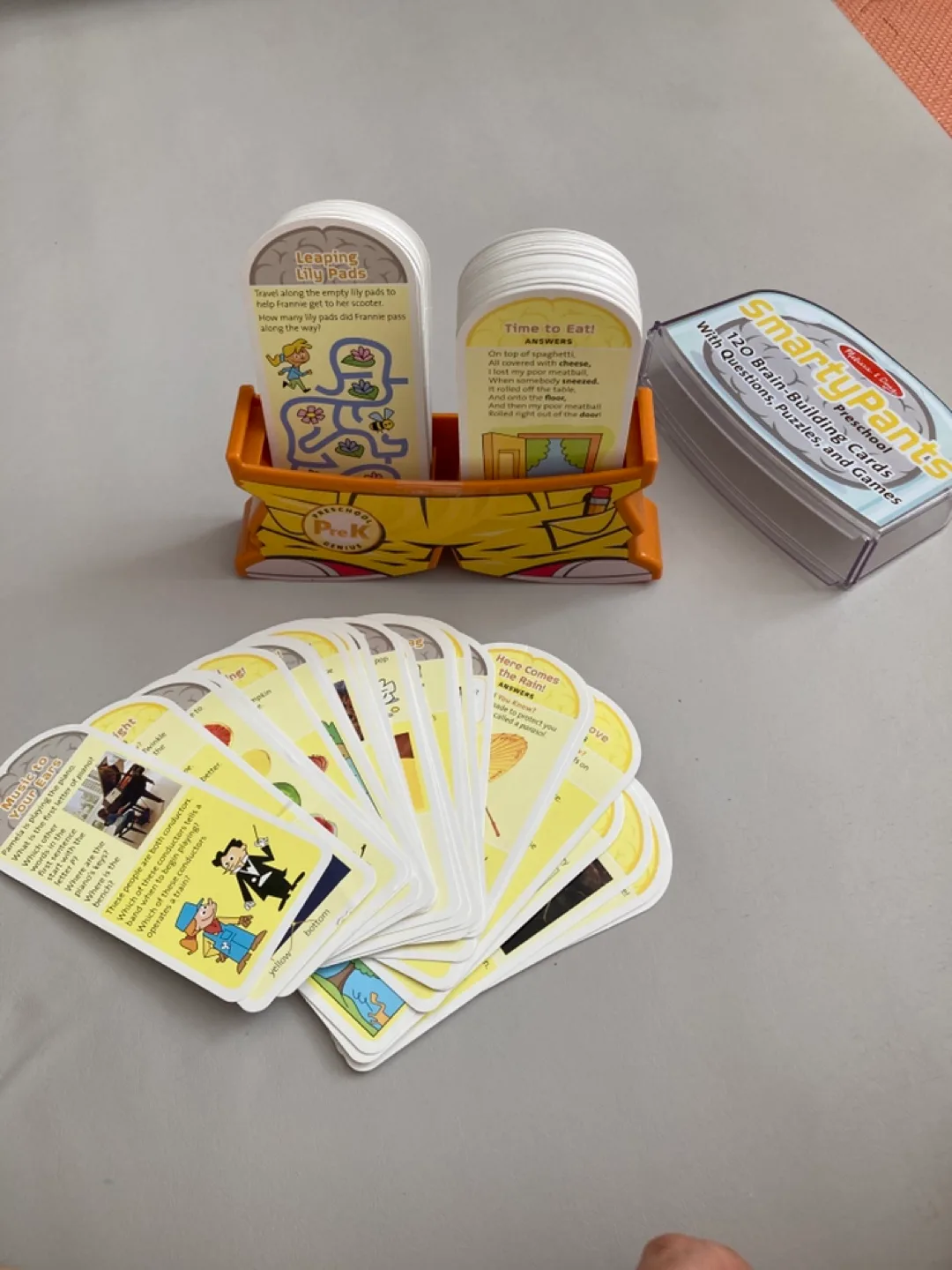 Melissa & Doug SmartyPants Preschool 120 Brain-Building Cards image indicator(3)